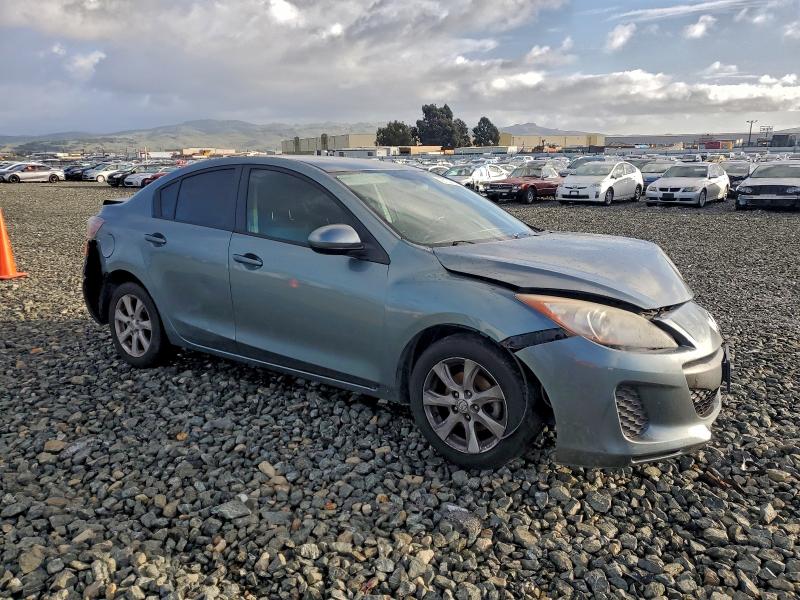 Photo 4 from auction – 2013 MAZDA 3 with VIN JM1BL1TG6D1783520