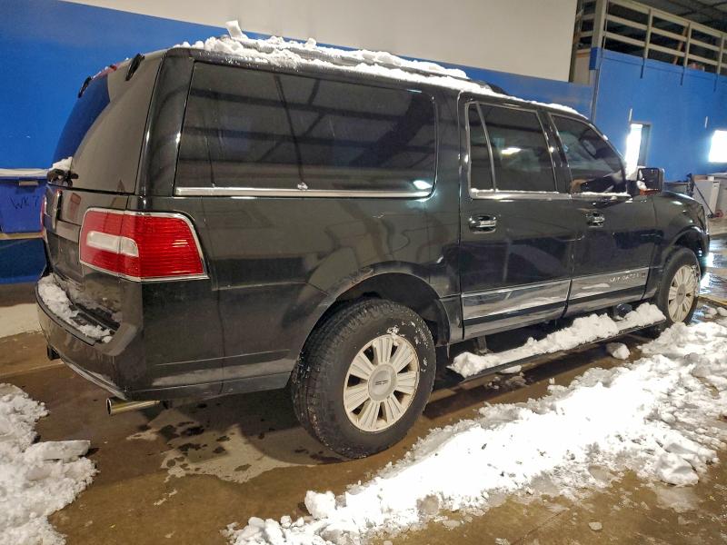 Photo 3 from auction – 2013 LINCOLN NAVIGATOR with VIN 5LMJJ3H55DEL02792