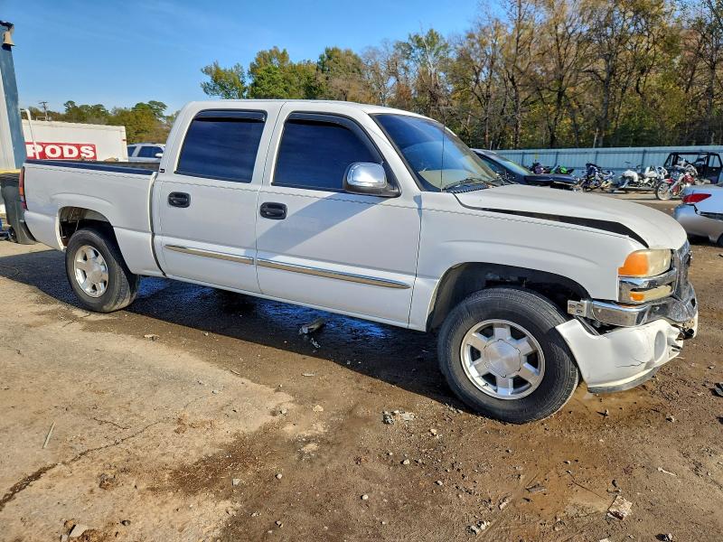 Photo 4 from auction – 2005 GMC NEW SIERRA with VIN 2GTEC13T451399094