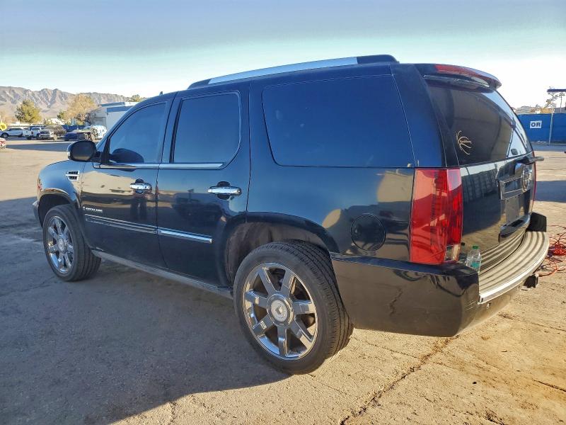 Photo 2 from auction – 2007 CADILLAC ESCALADE L with VIN 1GYEC63897R400771
