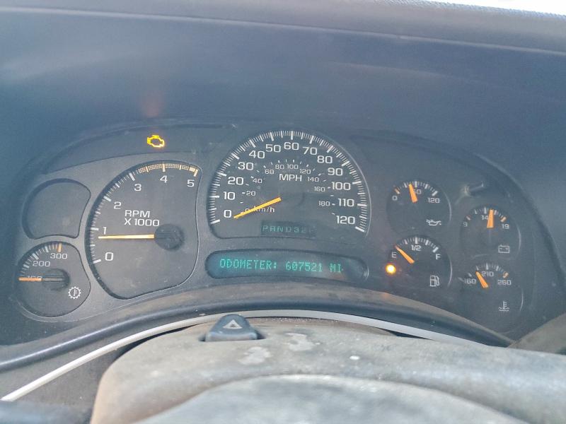 Photo 9 from auction – 2005 CHEVROLET SILVERADO with VIN 1GCHK23265F850967
