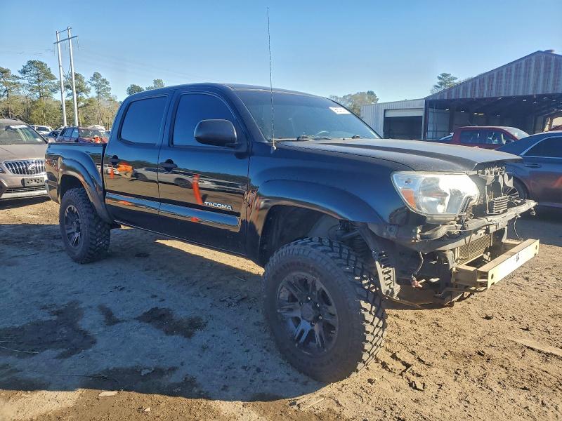 Photo 4 from auction – 2015 TOYOTA TACOMA DOU with VIN 5TFLU4EN4FX120154