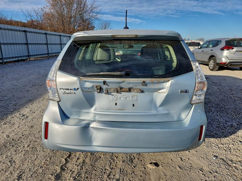 Photo 6 from auction – 2013 TOYOTA PRIUS V with VIN JTDZN3EU5D3214024