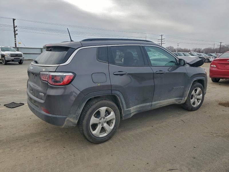 Photo 3 from auction – 2018 JEEP COMPASS with VIN 3C4NJCBB5JT272471