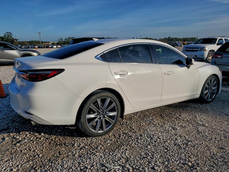 Photo 3 from auction – 2018 MAZDA 6 with VIN JM1GL1TY1J1305810