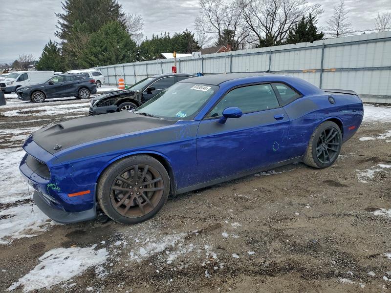DODGE CHALLENGER 2018 with VIN 2C3CDZFJXJH246609 - Photo from auction