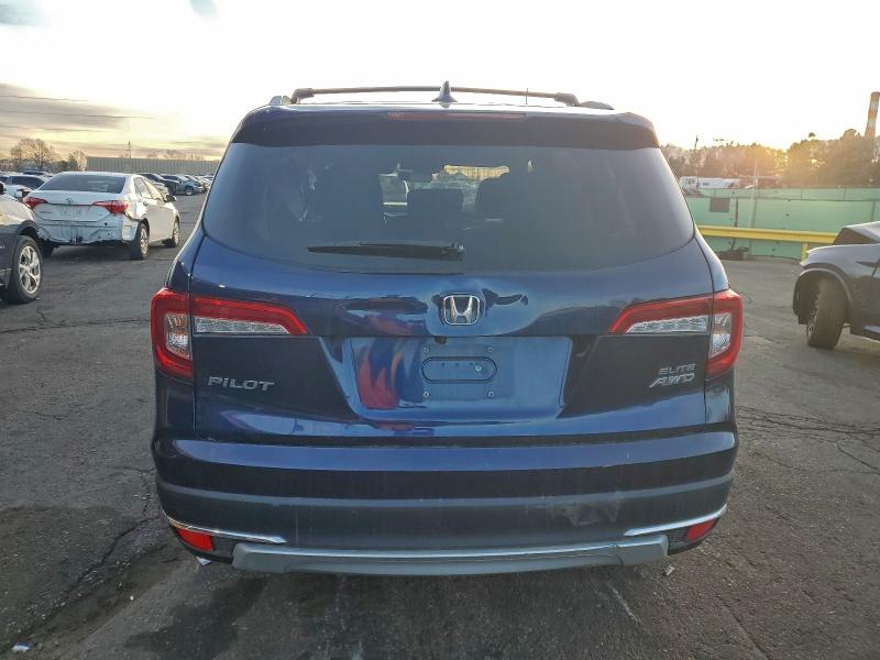 Photo 6 from auction – 2019 HONDA PILOT ELIT with VIN 5FNYF6H07KB008352