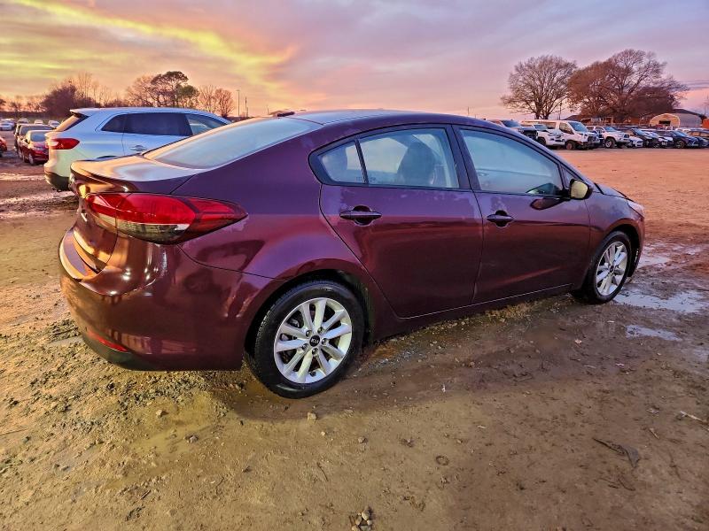 Photo 3 from auction – 2017 KIA FORTE LX with VIN 3KPFL4A77HE131885