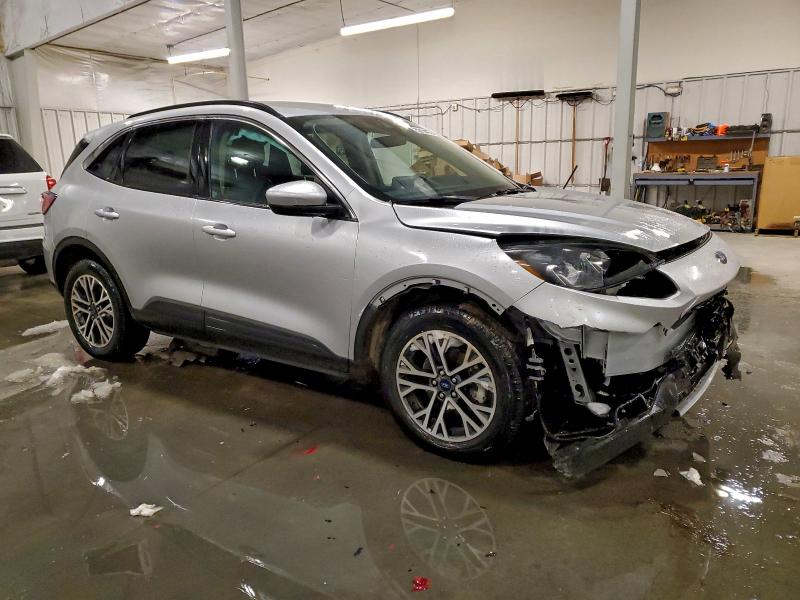 Photo 4 from auction – 2020 FORD ESCAPE SEL with VIN 1FMCU9H62LUA56660