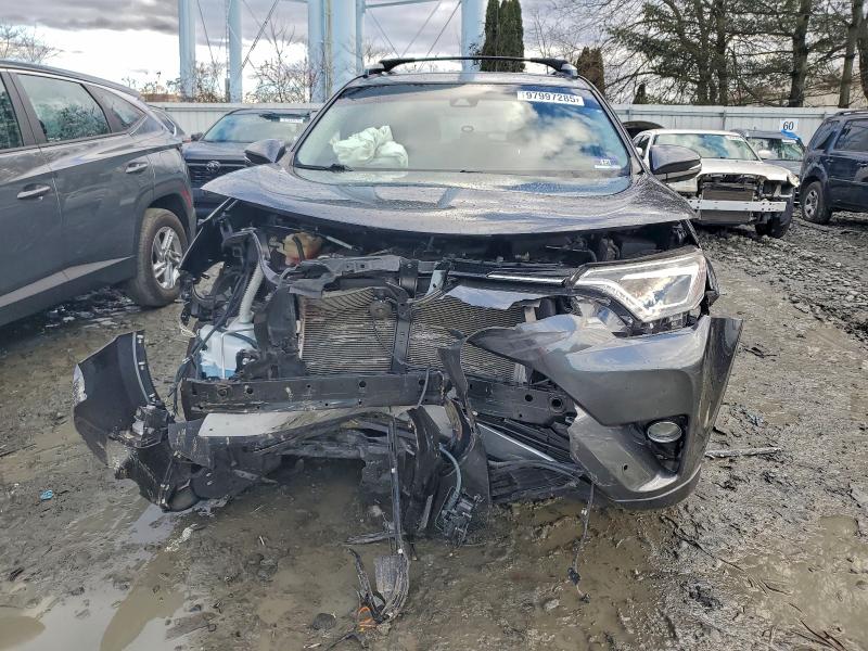 Photo 5 from auction – 2016 TOYOTA RAV4 LIMIT with VIN JTMYFREV2GD091365