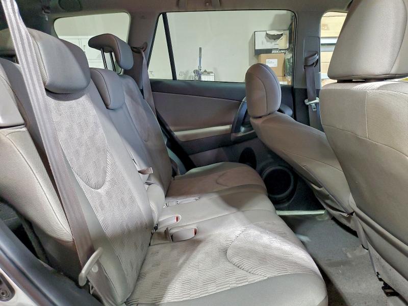 Photo 11 from auction – 2010 TOYOTA RAV4 with VIN 2T3BF4DV7AW070502