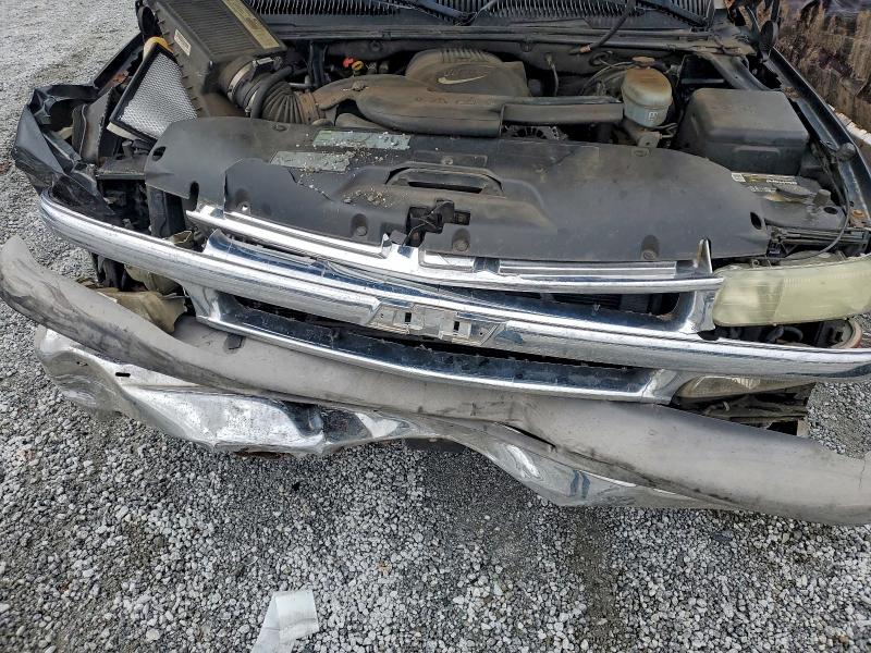 Photo 12 from auction – 2003 CHEVROLET TAHOE with VIN 1GNEC13V73J329374