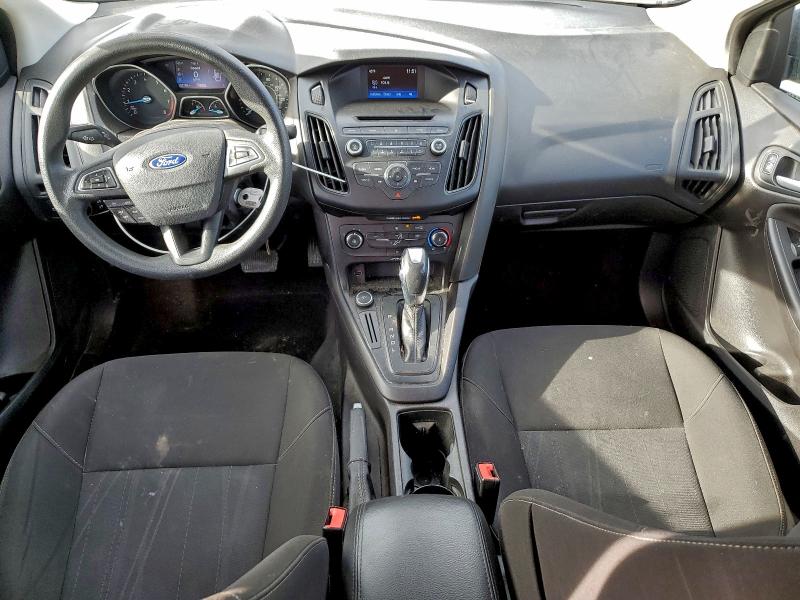 Photo 8 from auction – 2015 FORD FOCUS SE with VIN 1FADP3F21FL256023