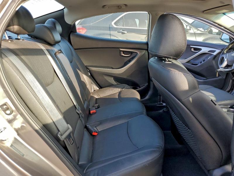 Photo 10 from auction – 2011 HYUNDAI ELANTRA GL with VIN 5NPDH4AE9BH035802