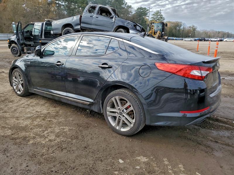 Photo 2 from auction – 2013 KIA OPTIMA SX with VIN 5XXGR4A61DG113605