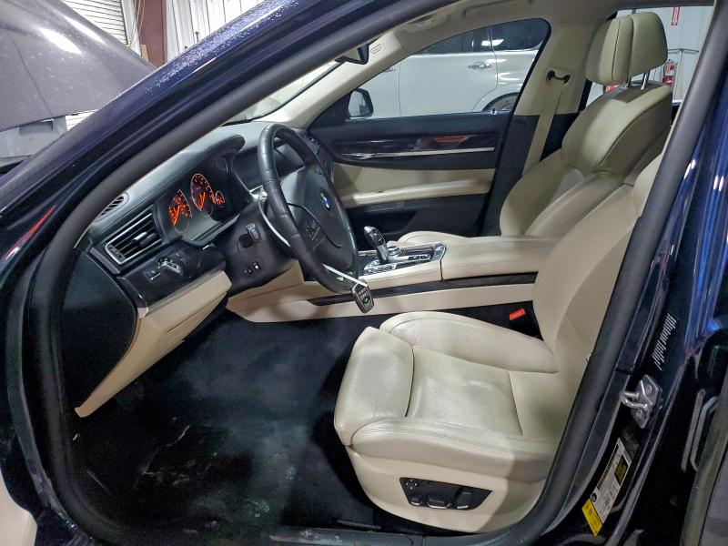 Photo 7 from auction – 2011 BMW 740 with VIN WBAKB4C52BC574468