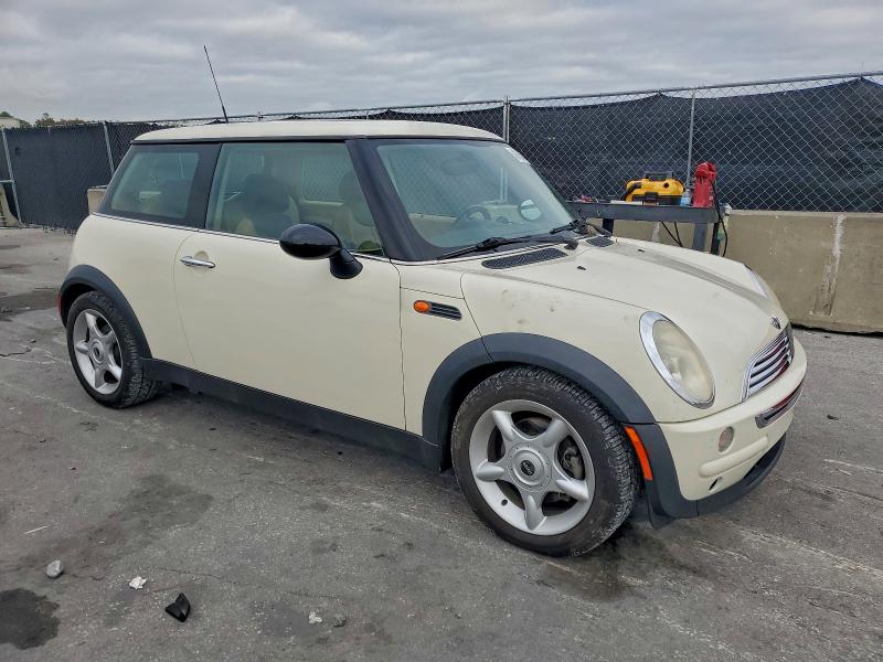 Photo 4 from auction – 2003 MINI COOPER with VIN WMWRC33403TJ50382