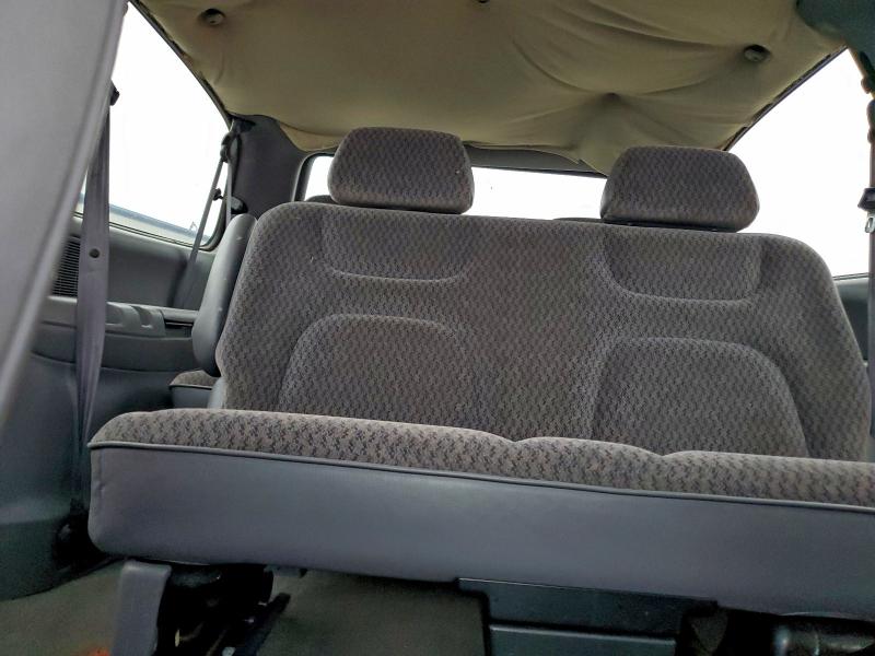 Photo 10 from auction – 1999 DODGE GRAND CARA with VIN 2B4GP24G2XR144093