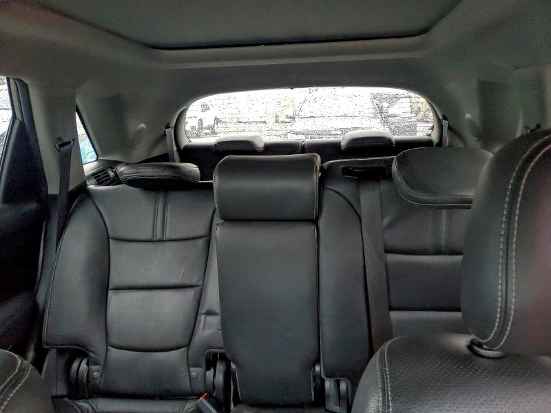 Photo 10 from auction – 2012 KIA SORENTO SX with VIN 5XYKWDA28CG306568