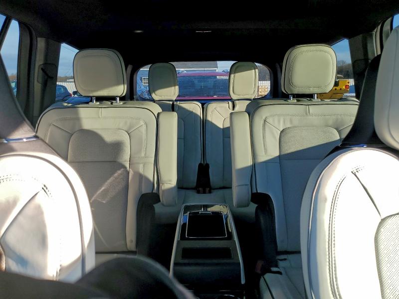 Photo 10 from auction – 2025 LINCOLN AVIATOR BL with VIN 5LM5J9XC9SGL24364
