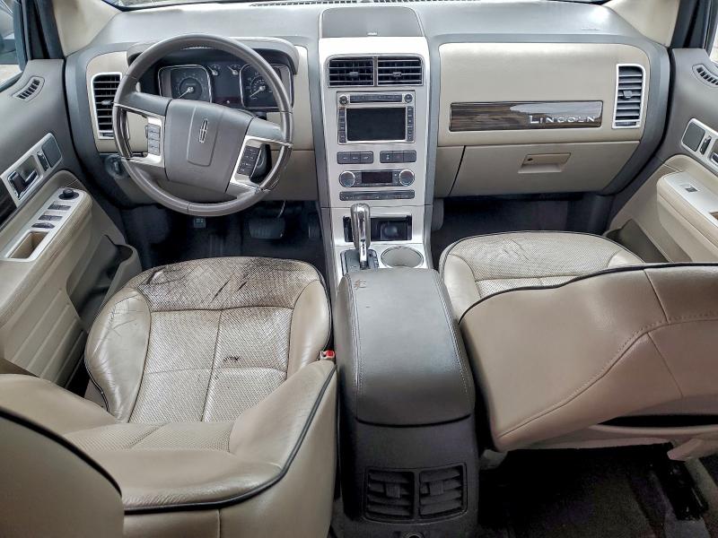 Photo 8 from auction – 2008 LINCOLN MKX with VIN 2LMDU88CX8BJ19672