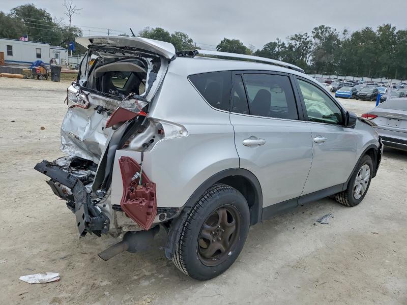 Photo 3 from auction – 2015 TOYOTA RAV4 LE with VIN JTMBFREV4FD100426