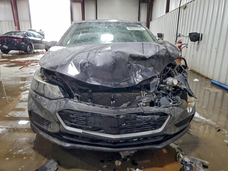 Photo 5 from auction – 2017 CHEVROLET CRUZE with VIN 1G1BE5SM4H7233141
