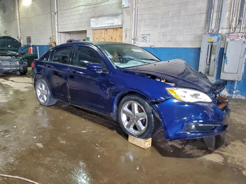 Zdjęcie 4 z aukcji – 2014 CHRYSLER 200 LX z VIN 1C3CCBAB5EN143198