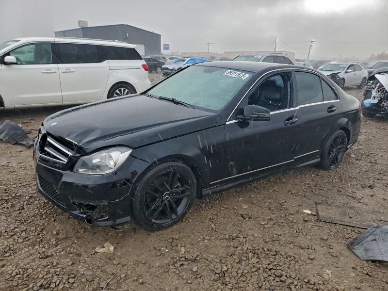 MERCEDES-BENZ C 250 2014 with VIN WDDGF4HB6EA928851 - Photo from auction