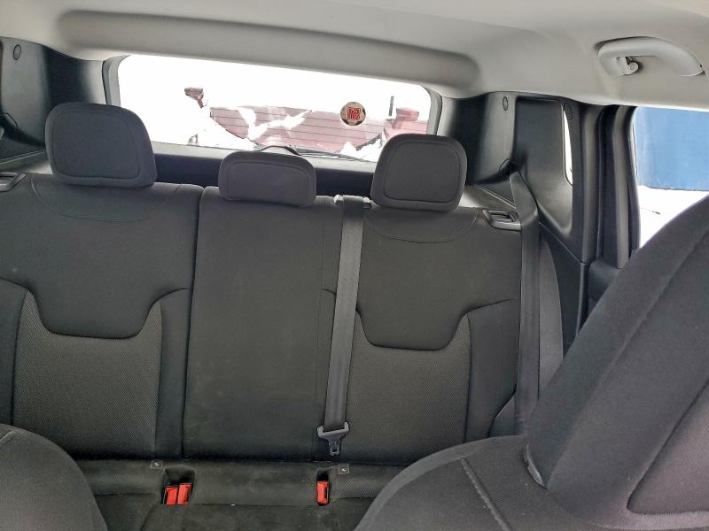 Photo 10 from auction – 2018 JEEP RENEGADE S with VIN ZACCJBAB3JPH33323