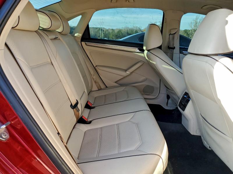 Photo 10 from auction – 2016 VOLKSWAGEN PASSAT SE with VIN 1VWBT7A36GC008501