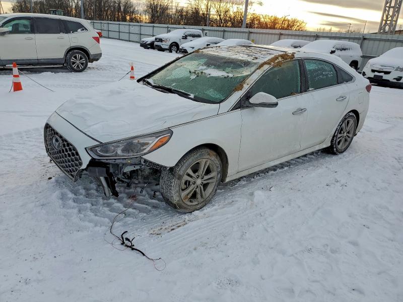 HYUNDAI SONATA LIM 2019 with VIN 5NPE34AF3KH821493 - Photo from auction
