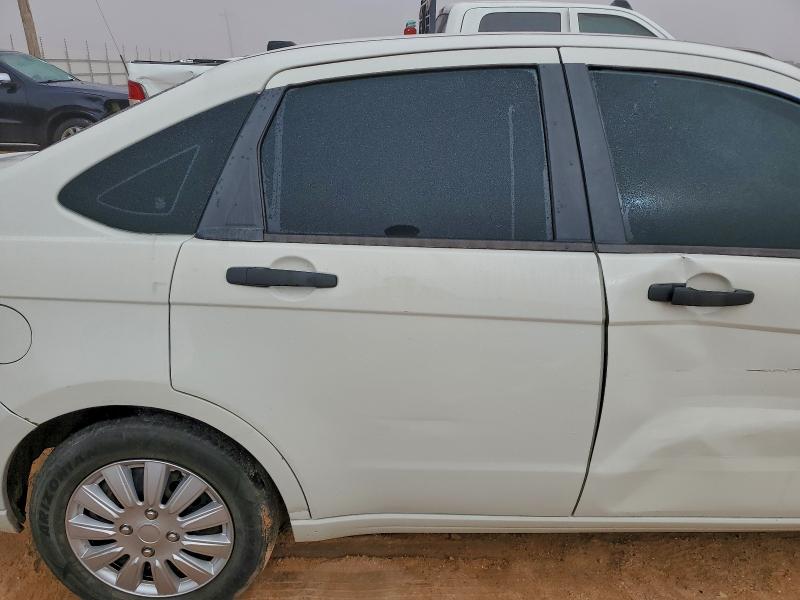 Photo 10 from auction – 2010 FORD FOCUS S with VIN 1FAHP3EN1AW175303