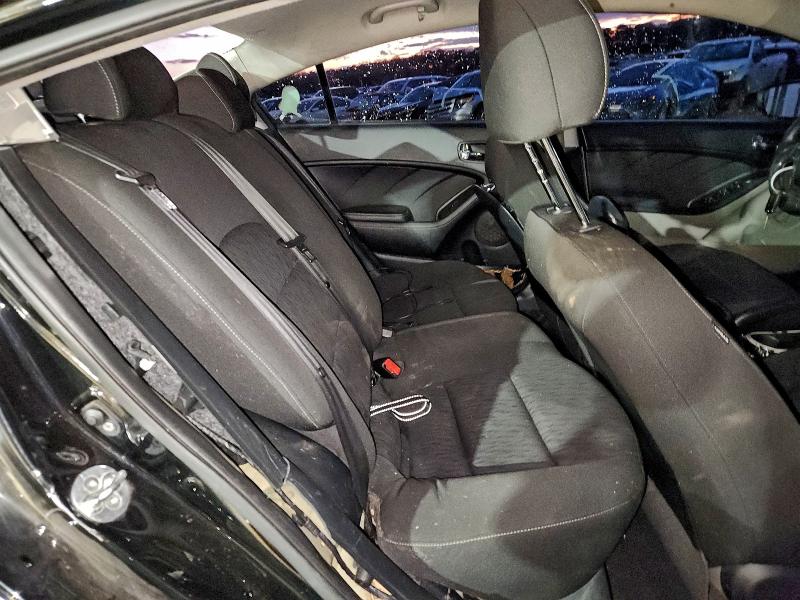 Foto 10 de la subasta – 2016 KIA FORTE con VIN KNAFK4A62G5621331