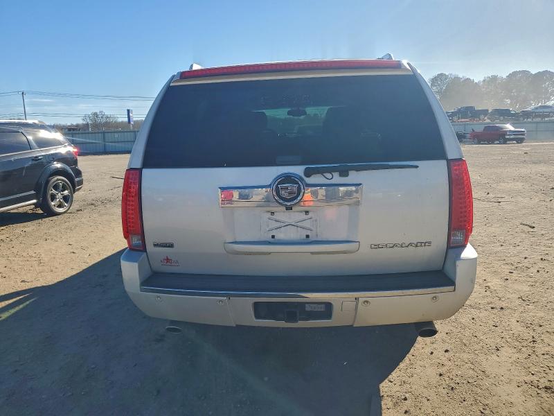 Photo 6 from auction – 2011 CADILLAC ESCALADE E with VIN 1GYS4JEF7BR325138
