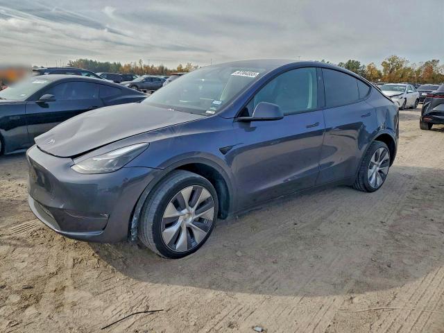TESLA MODEL Y 2023 مع رقم تعريف المركبة 7SAYGDED6PF943171 - صورة من المزاد