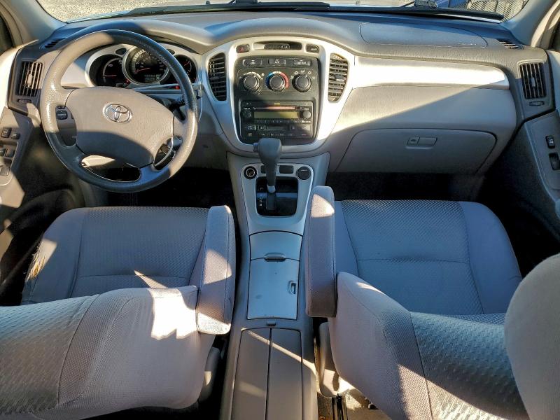 Photo 8 from auction – 2006 TOYOTA HIGHLANDER with VIN JTEEW21A260017135