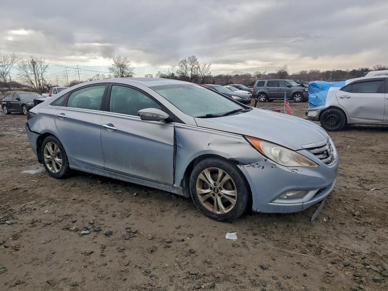 Photo 4 from auction – 2013 HYUNDAI SONATA SE with VIN 5NPEC4AC3DH598204