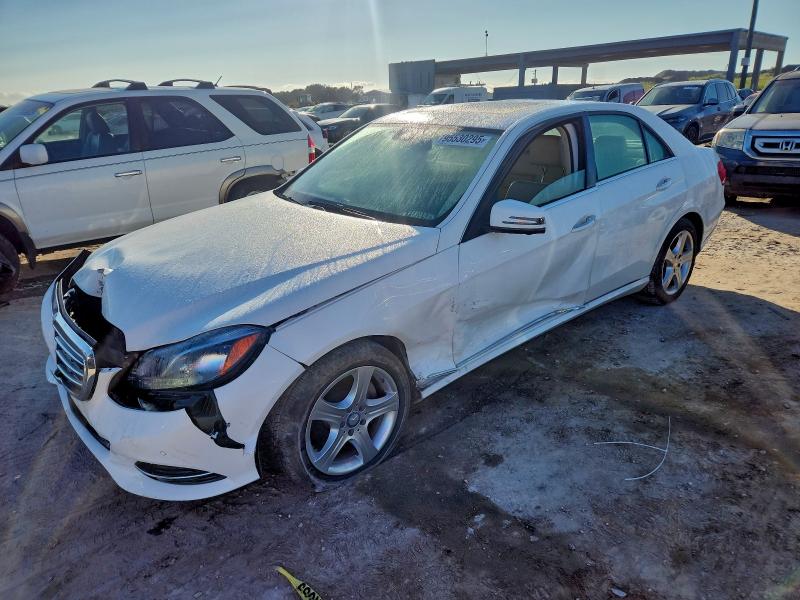MERCEDES-BENZ E 350 2015 with VIN WDDHF5KB4FB121128 - Photo from auction