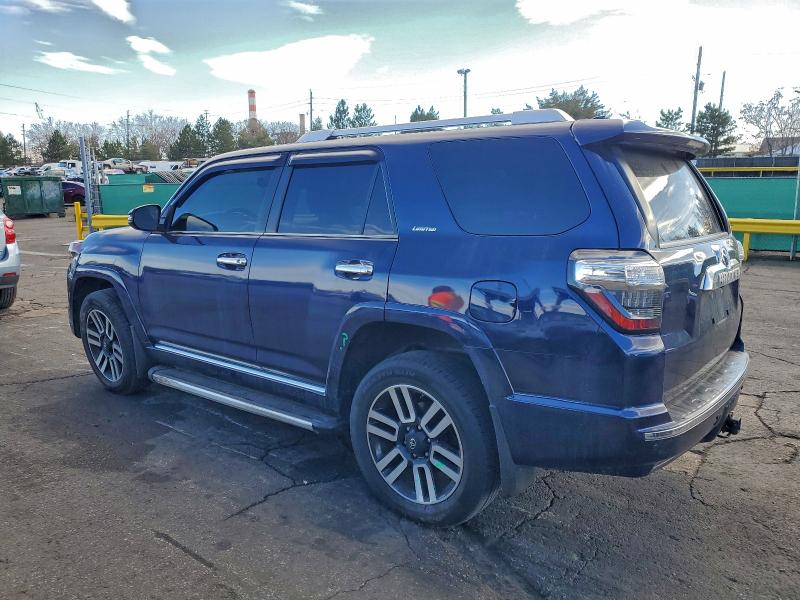 Photo 2 from auction – 2018 TOYOTA 4RUNNER SR with VIN JTEBU5JR2J5509840