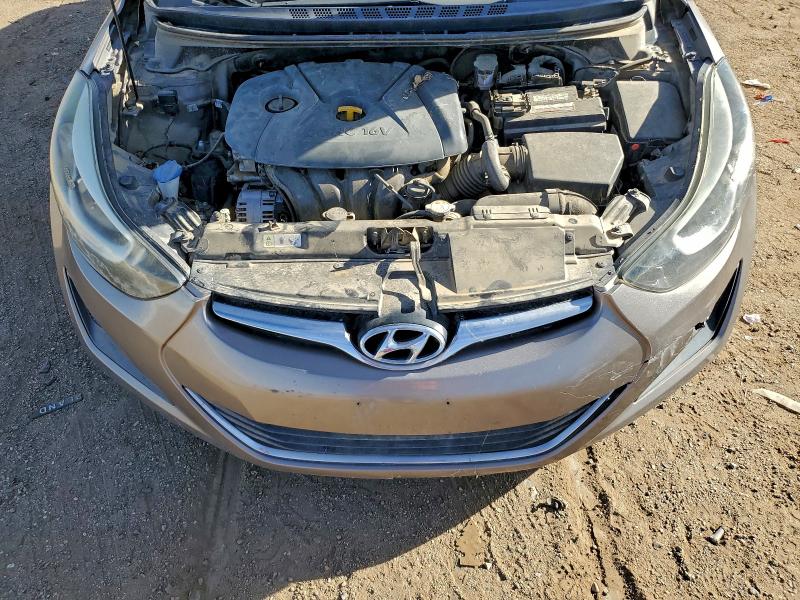 Photo 11 from auction – 2016 HYUNDAI ELANTRA with VIN 5NPDH4AE7GH709775