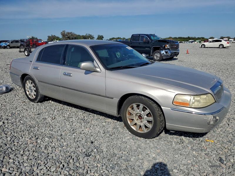 Photo 4 from auction – 2011 LINCOLN TOWN CAR S with VIN 2LNBL8CV4BX754475
