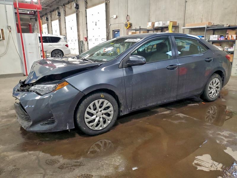 TOYOTA COROLLA L 2018 with VIN 5YFBURHE5JP822298 - Photo from auction
