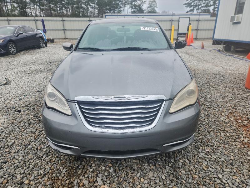 Photo 5 from auction – 2013 CHRYSLER 200 TOURIN with VIN 1C3CCBBB5DN761019