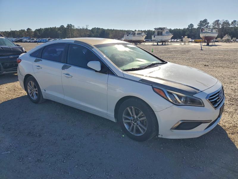 Photo 4 from auction – 2016 HYUNDAI SONATA SE with VIN 5NPE24AF5GH373607