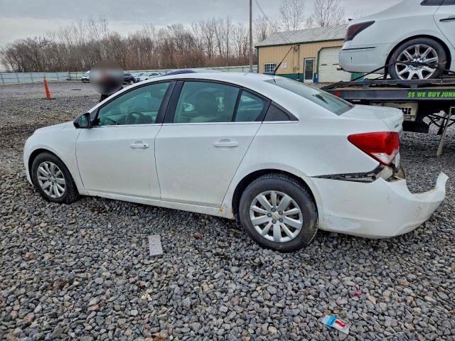 Photo 2 from auction – 2011 CHEVROLET CRUZE LS with VIN 1G1PC5SH1B7119314