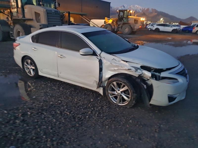 Photo 4 from auction – 2014 NISSAN ALTIMA 2.5 with VIN 1N4AL3AP0EN373371