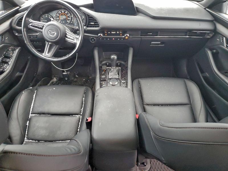 Photo 8 from auction – 2021 MAZDA 3 with VIN JM1BPBJY2M1400792