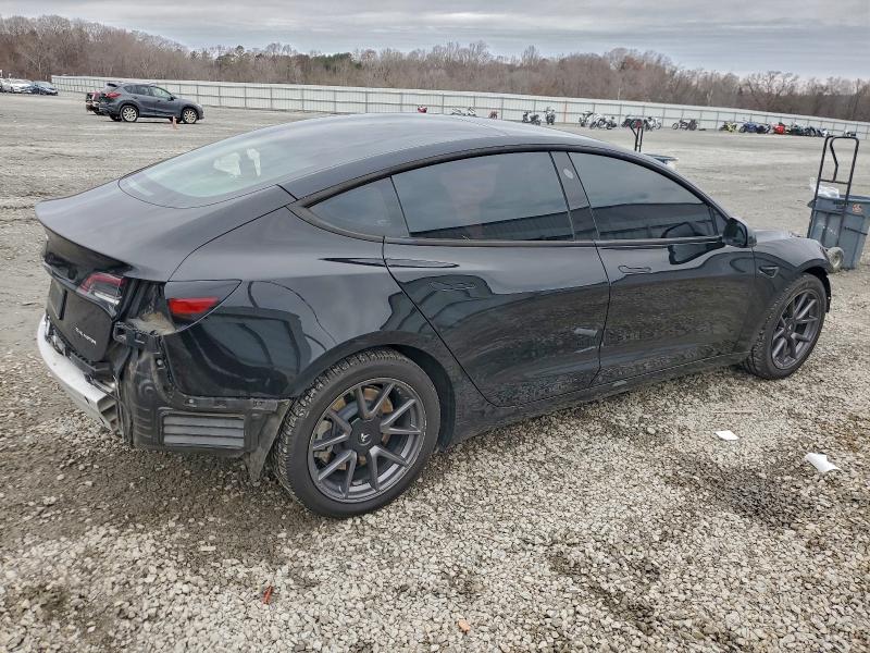 Photo 3 from auction – 2021 TESLA MODEL 3 with VIN 5YJ3E1EB5MF045084