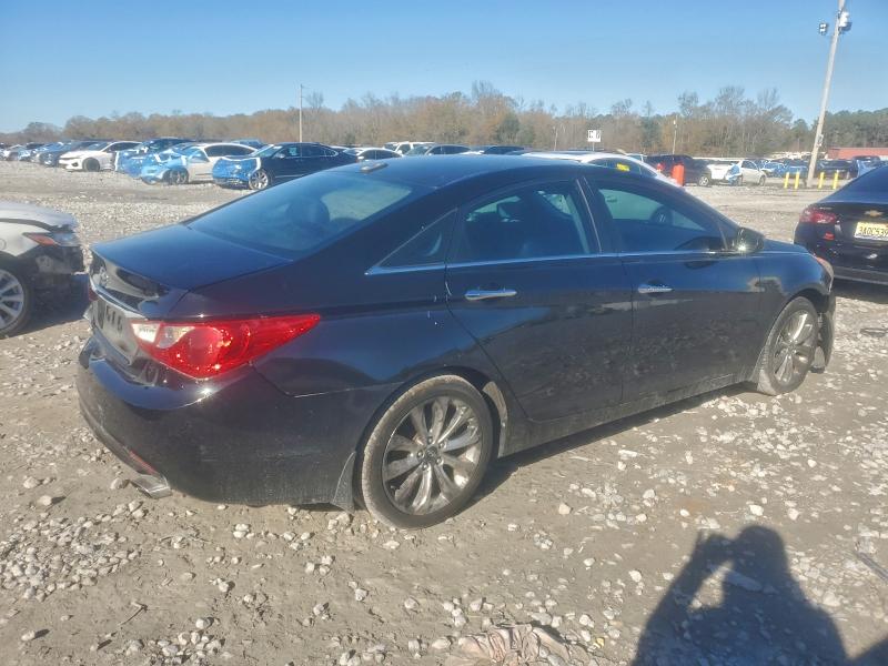 Photo 3 from auction – 2011 HYUNDAI SONATA SE with VIN 5NPEC4AC2BH155717